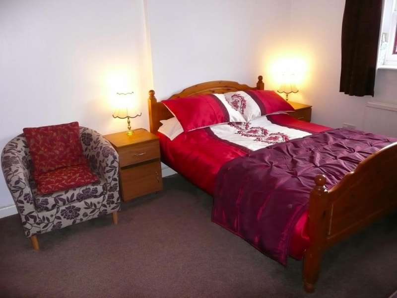 Upstairs Coach House- Double Bedded Room with En-suite Shower. 1st Floor. Max. 2 People